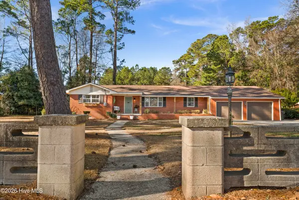 241 Oak Street, Wallace, NC 28466