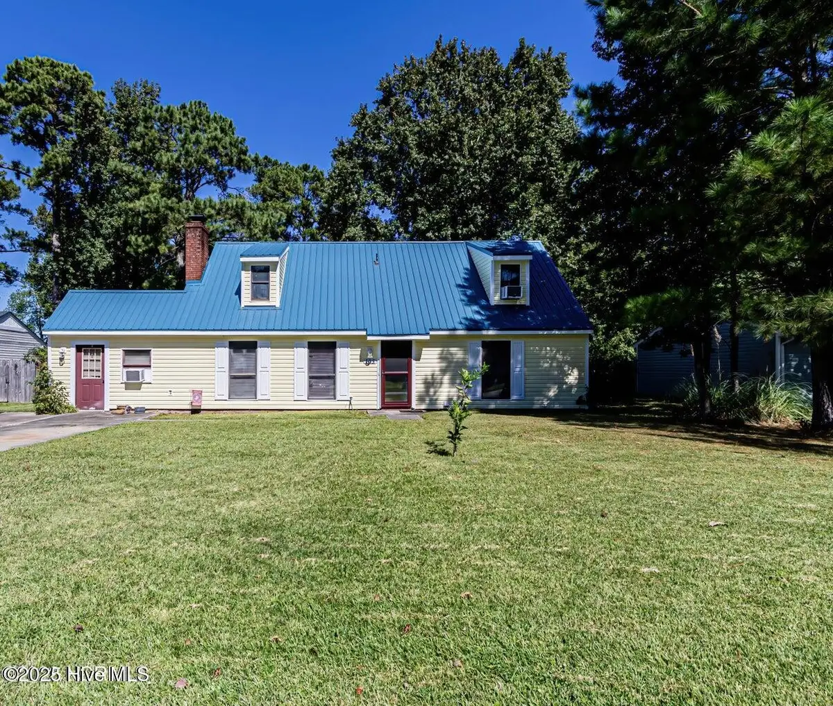 105 Woodside Court, Jacksonville, NC 28546 - Image #1