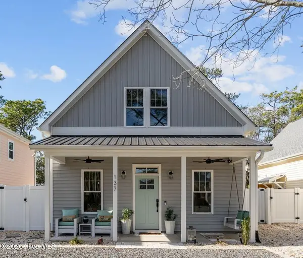 137 NE 75th Street, Oak Island, NC 28465