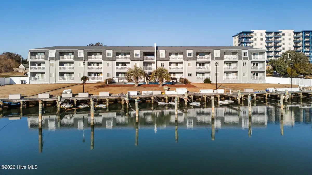 118 Lake Avenue #303, Morehead City, NC 28557 - Image #1
