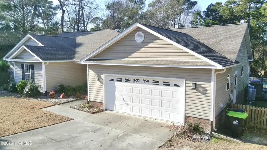 117 Halls Creek Drive, Swansboro, NC 28584 - Image #2