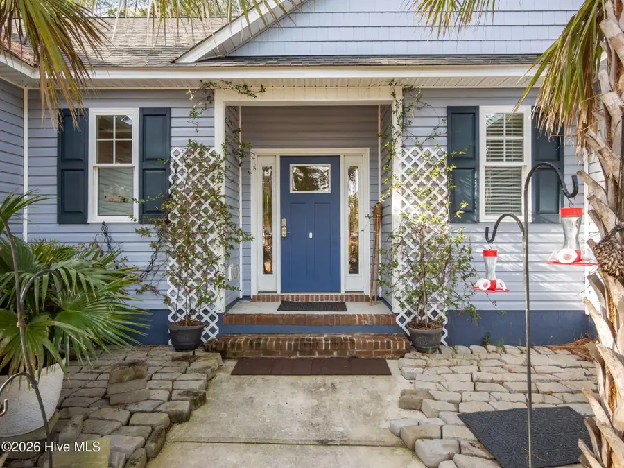 103 Sutton Place, Cape Carteret, NC 28584 - Image #3