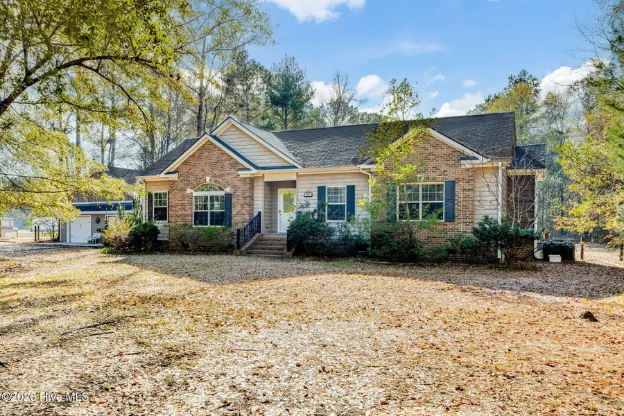 401 Messer Loop Road, Burgaw, NC 28425 - Image #2