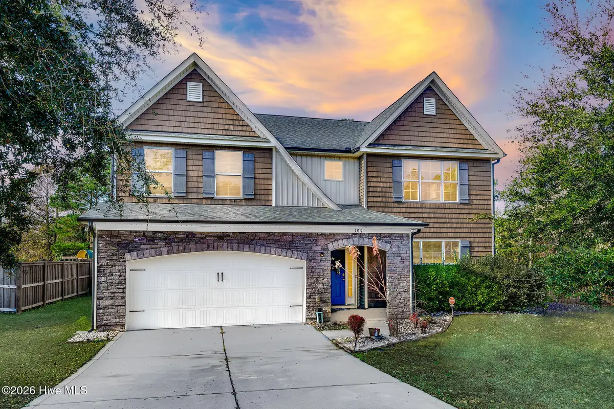 109 Creek End Court, Swansboro, NC 28584 - Image #1