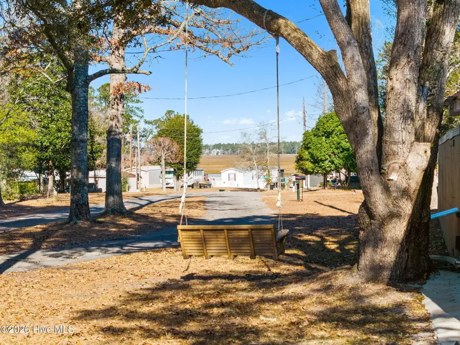 182 Lake Drive Sw, Supply, NC 28462 - Image #3