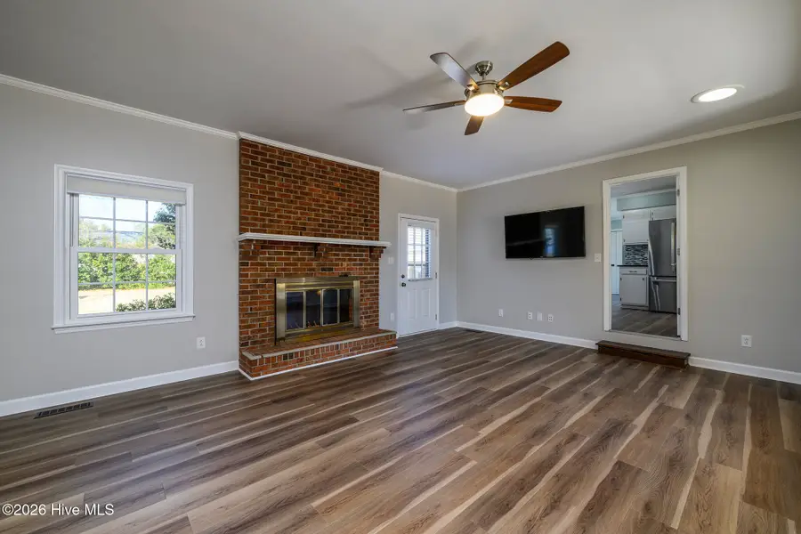 4906 Creekside Drive, New Bern, NC 28562 - Image #2