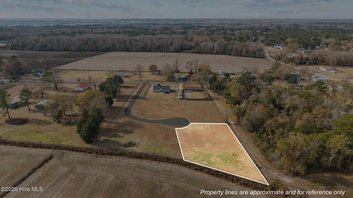 102 Farmview Drive, New Bern, NC 28560 - Image #1