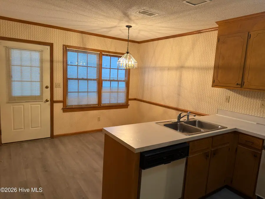 328 Haven Drive #M-5, Greenville, NC 27834 - Image #3