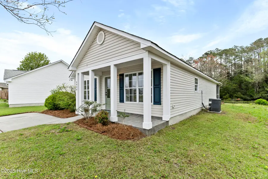 4930 N Hampton Drive Se, Southport, NC 28461 - Image #3