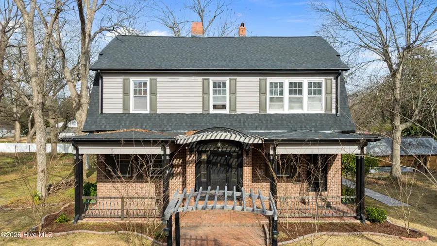 123 E College Street, Mount Olive, NC 28365 - Image #3