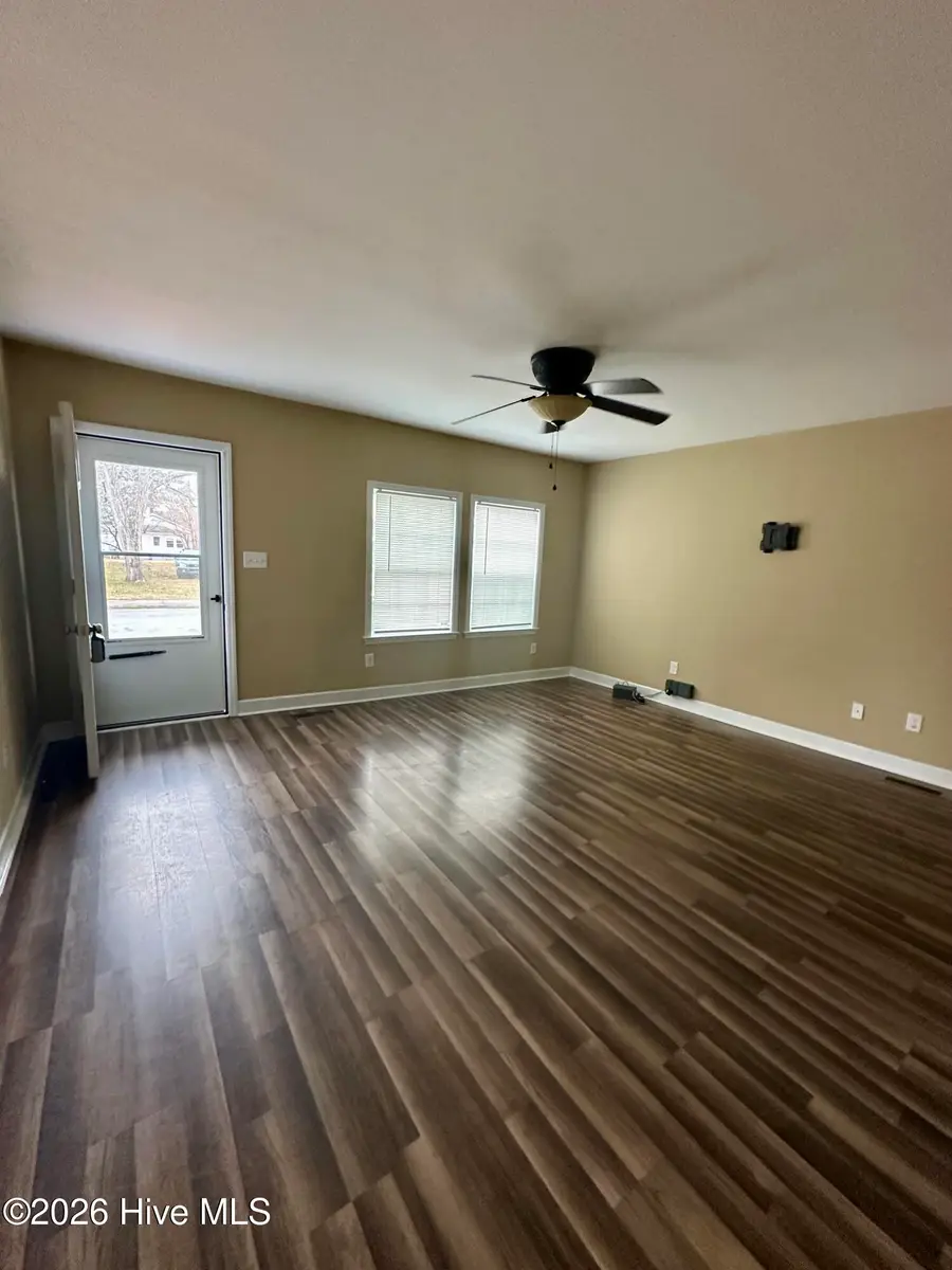 1810 Greensboro Street, New Bern, NC 28560 - Image #2