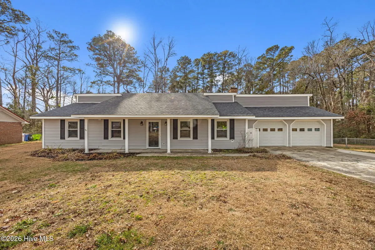 105 Bridle Lane, Havelock, NC 28532 - Image #1