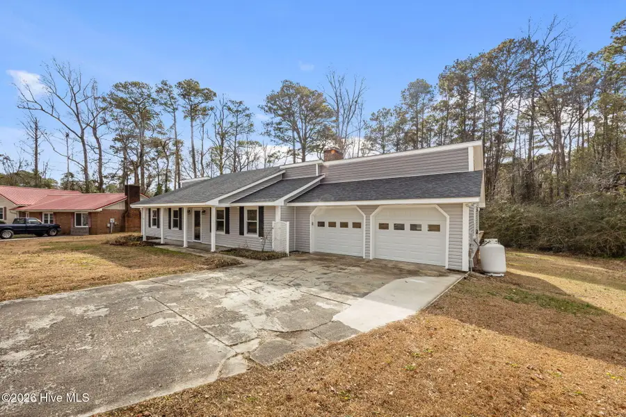 105 Bridle Lane, Havelock, NC 28532 - Image #2