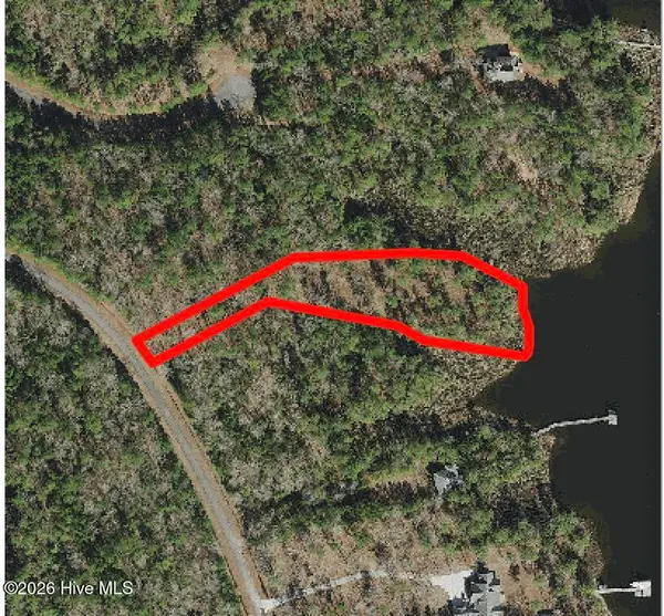 25 Sunset Point Road, Belhaven, NC 27810