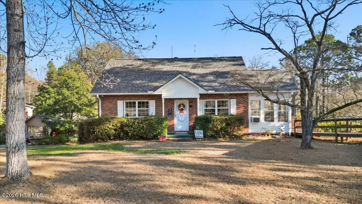 909 Austin Street, Hamlet, NC 28345 - Image #1