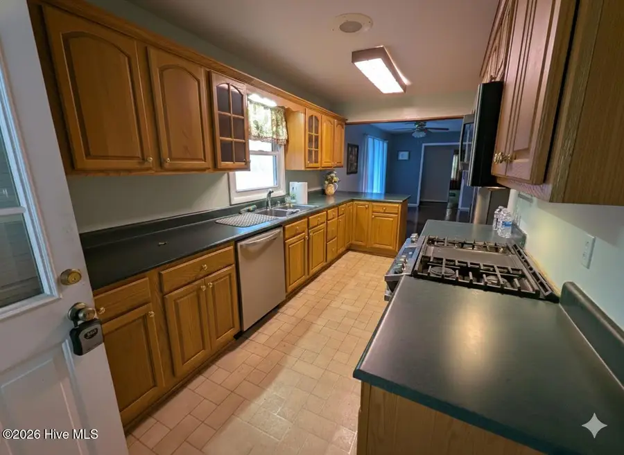 1335 N Ridge Street, Southern Pines, NC 28387 - Image #2