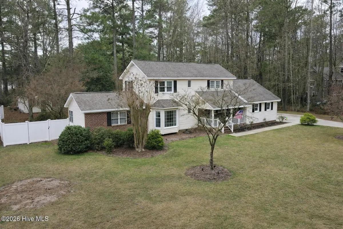 11300 Edinburgh Drive, Laurinburg, NC 28352 - Image #1