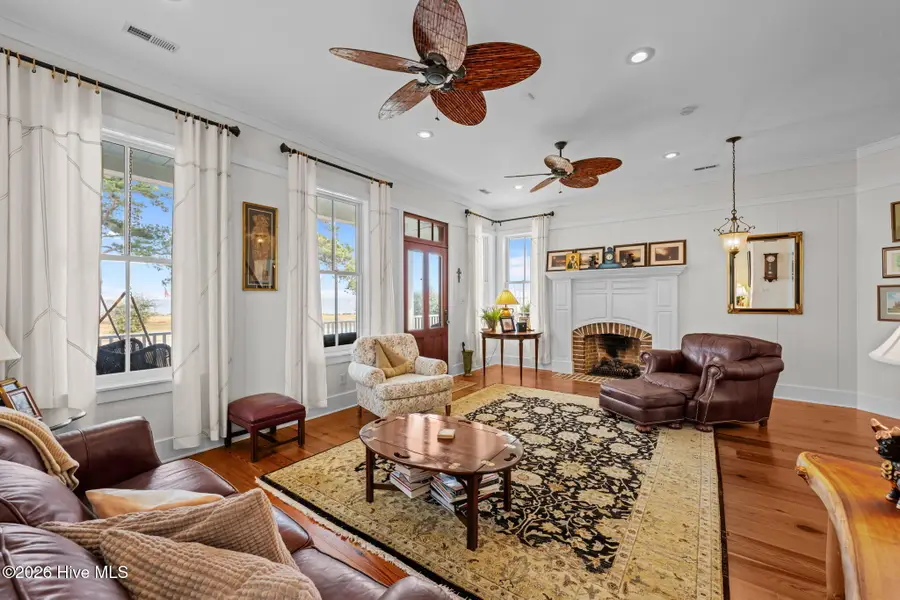 203 Vandemere Street, Oriental, NC 28571 - #2