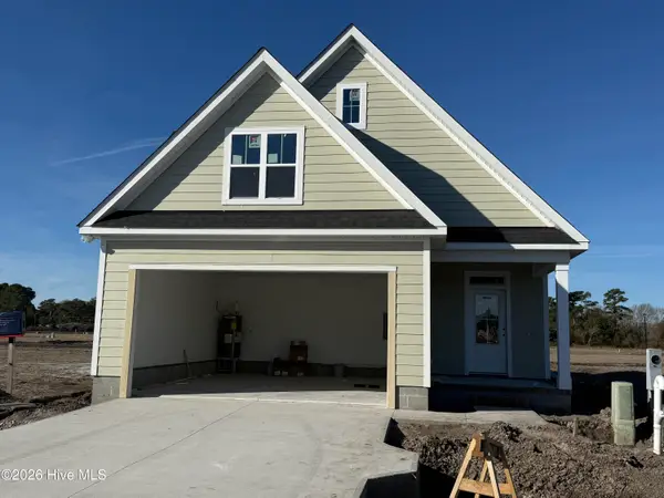 102 Finch Drive, Beaufort, NC 28516