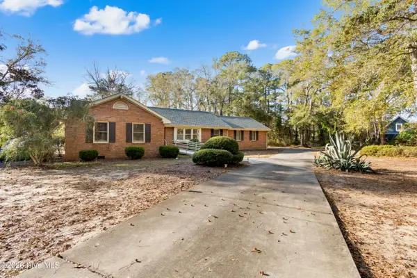 1870 Holly Street Sw, Ocean Isle Beach, NC 28469