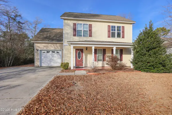 106 Blueberry Fields Road, Maple Hill, NC 28454