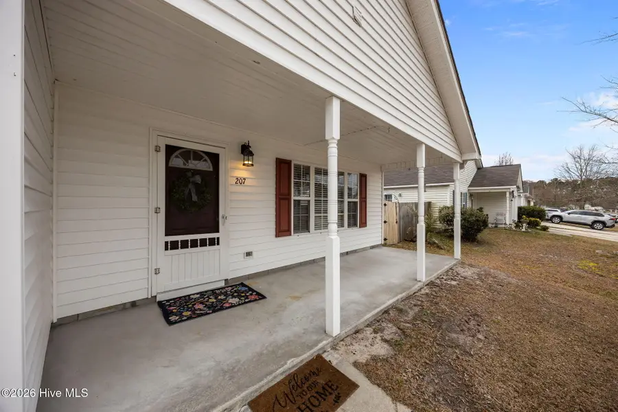 207 Attmore Drive, New Bern, NC 28560 - Image #2