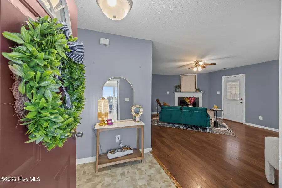 207 Attmore Drive, New Bern, NC 28560 - Image #3