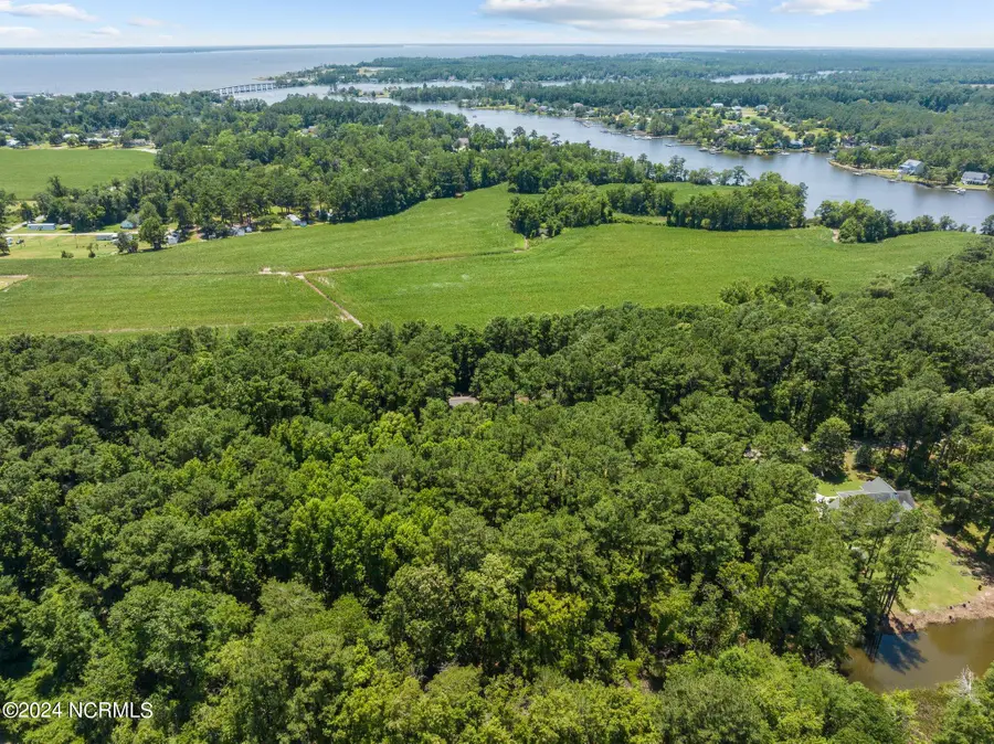 806 Sailhaven Drive, Oriental, NC 28571 - Image #2