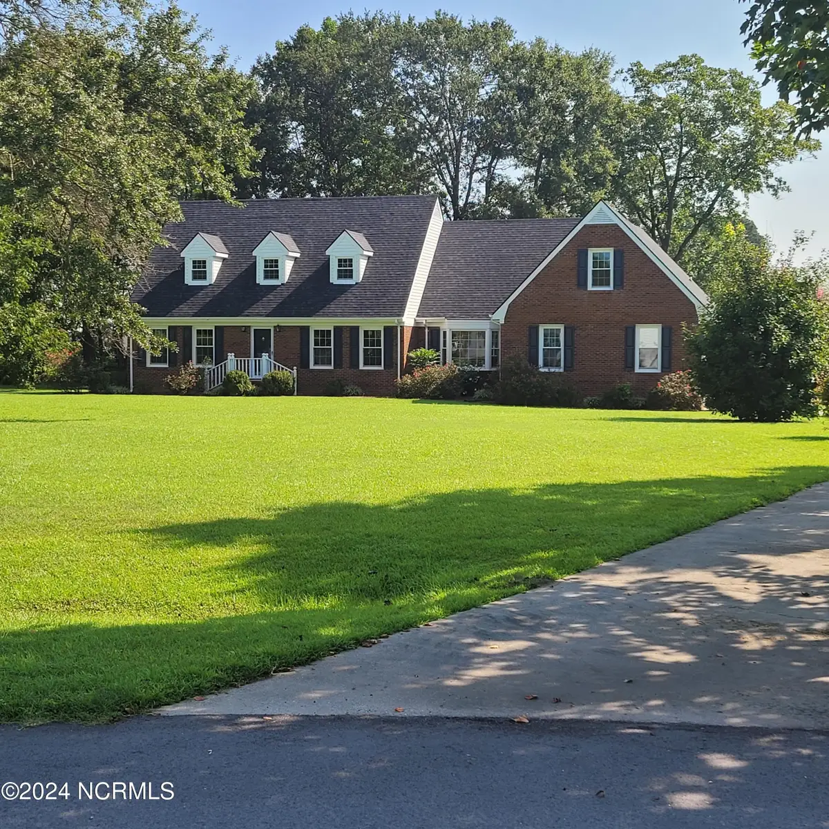 97 Planters Walk Lane, Clinton, NC 28328 - Image #1