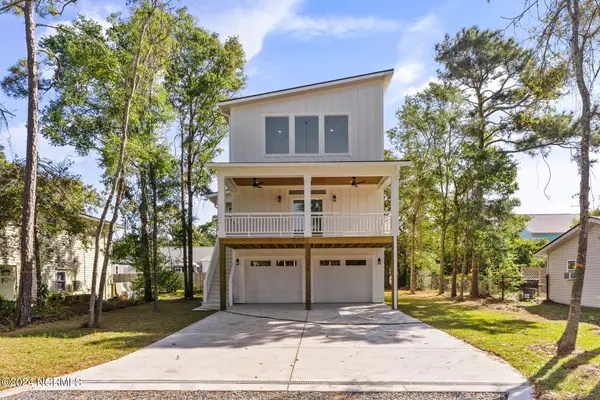 126 N Middleton Avenue, Oak Island, NC 28465