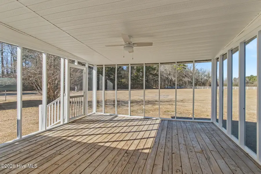 736 James Pait Road, Bladenboro, NC 28320 - Image #3