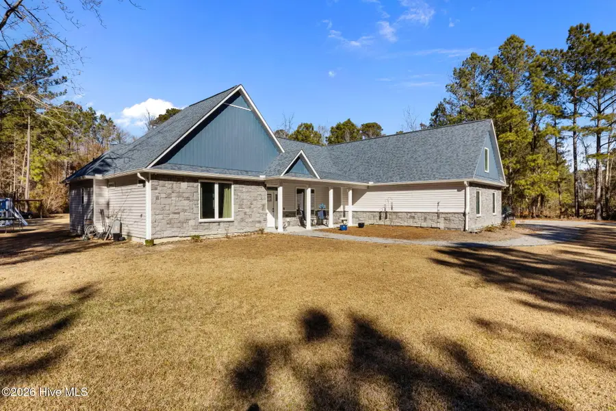 275 Van Moreadith Road, New Bern, NC 28562 - Image #3