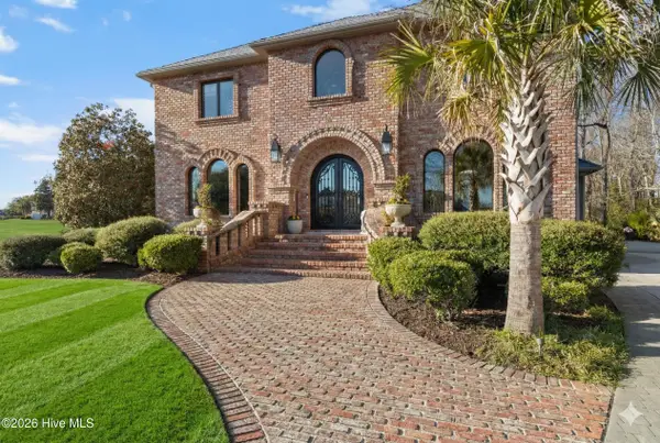 2768 Pinecrest Drive, Southport, NC 28461