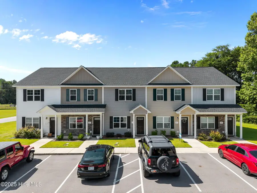 5 Jaydn Drive W, Jacksonville, NC 28546 - Image #2