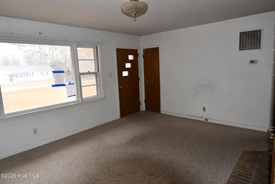 1692 Murray Circle, Kinston, NC 28501 - Image #3