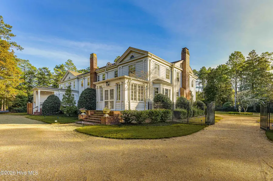 12 E Barrett Road, Pinehurst, NC 28374 - Image #3