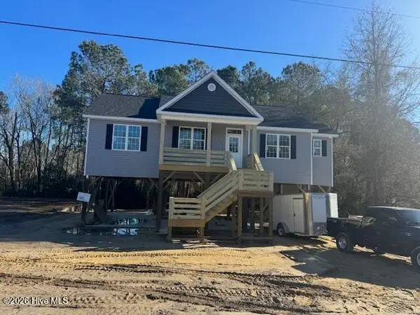 1058 Chadwick Shores Drive, Sneads Ferry, NC 28460