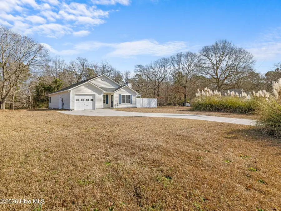 378 Riggs Road, Hubert, NC 28539 - Image #3