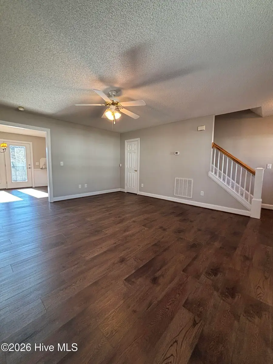 498 Primrose Lane, Winterville, NC 28590 - Image #3