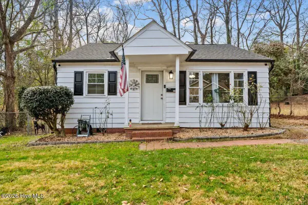 210 Brookwood Avenue, Fayetteville, NC 28301