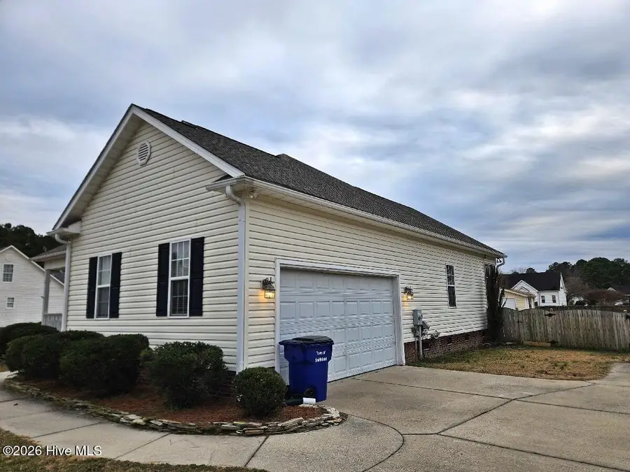 7 Edgewater Drive, Smithfield, NC 27577 - Image #3