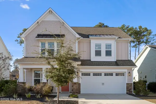 35 W Cloverfield Lane, Hampstead, NC 28443