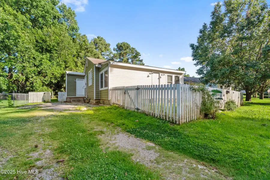 200 S Shore Drive, Jacksonville, NC 28540 - Image #3