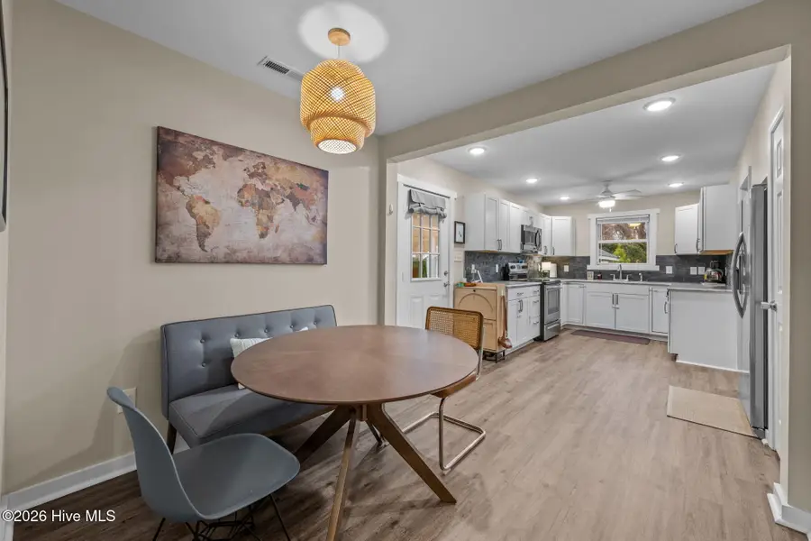 1612 Colonial Way, New Bern, NC 28560 - Image #3