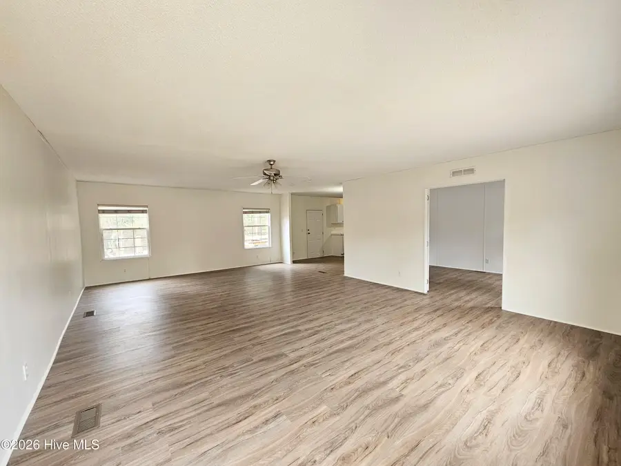 485 Wineview Court Se, Bolivia, NC 28422 - Image #3