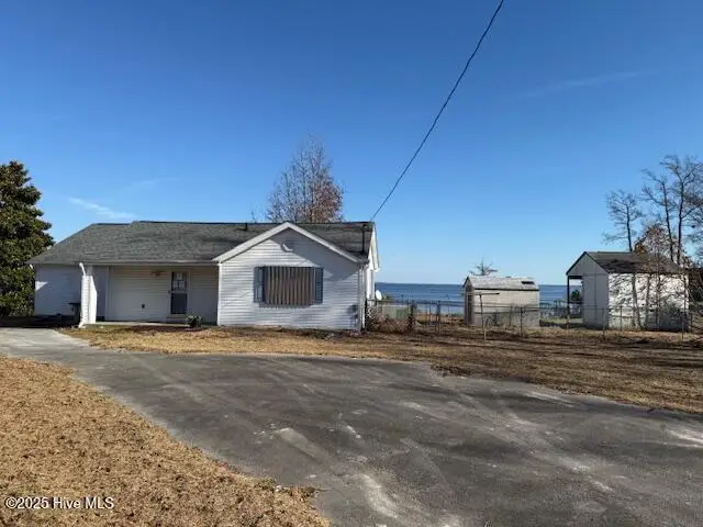 913 Stately Pines Road, New Bern, NC 28560 - Image #1