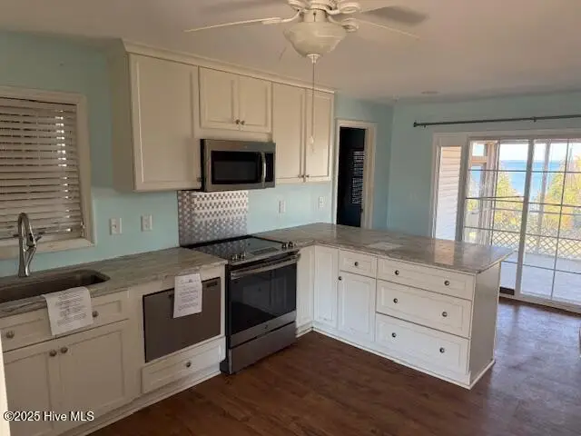 913 Stately Pines Road, New Bern, NC 28560 - Image #2