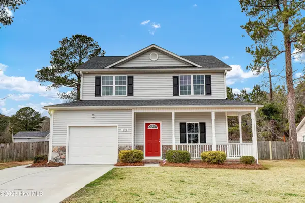 121 Walnut Hills Drive, Richlands, NC 28574