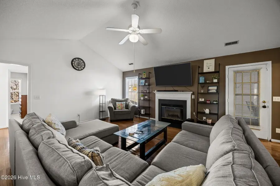 806 Valley Forge Court, Wilmington, NC 28411 - Image #3