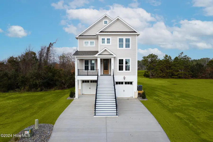 609 Cannonsgate Drive, Newport, NC 28570 - Image #2